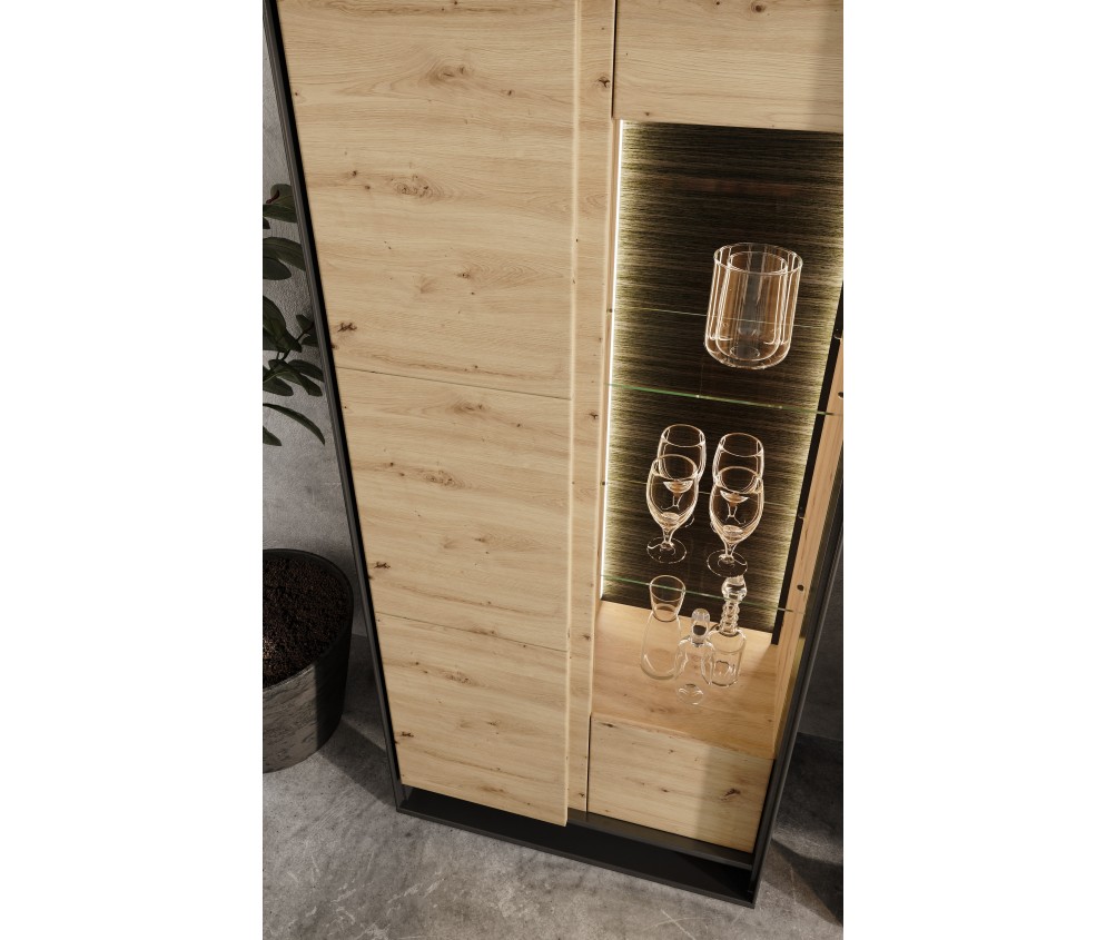 Witryna z oświetleniem QUANT QA-03